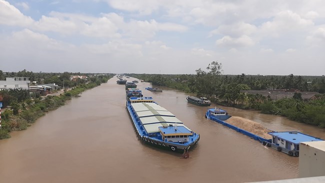 Đoàn tàu vận tải tỉnh Tiền Giang nỗ lực vượt qua “cơn bão giá” xăng dầu (21/3/2022)